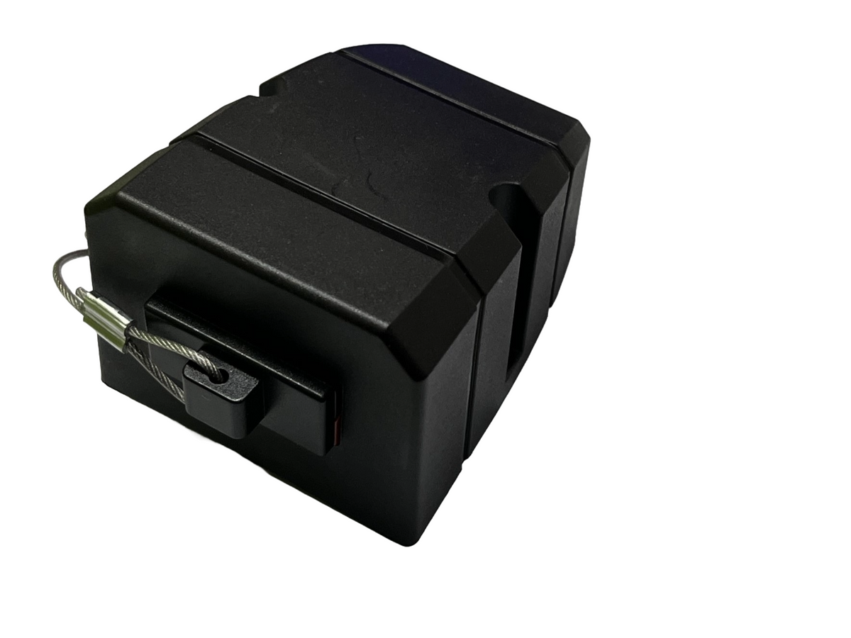 50 Amp Brad Harrison equivalent plug Holder With Plug and Dust Cover